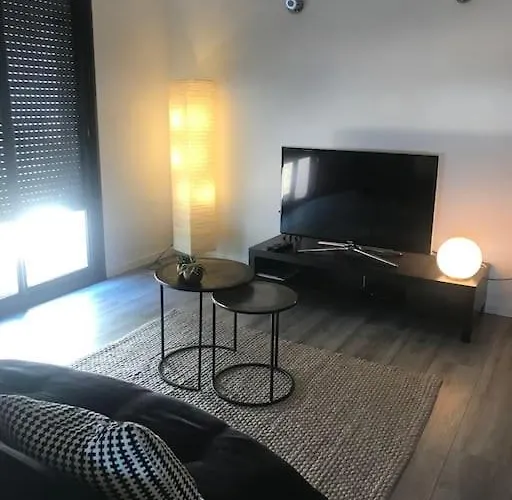 Calme, Confort Et Espace Dans D’architecte Laudun-l'Ardoise