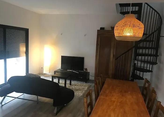 Calme, Confort Et Espace Dans D’architecte Villa